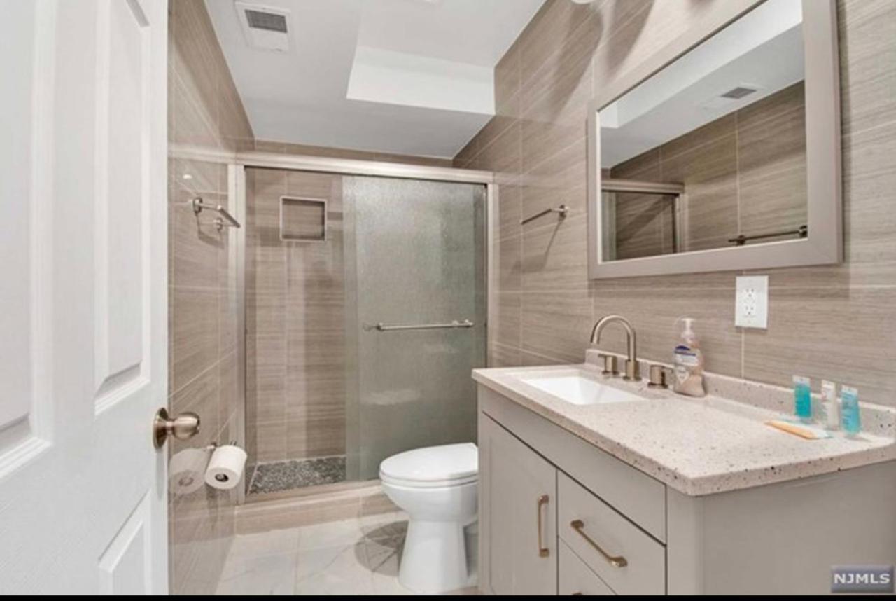 Cozy Inspired Studio Apartment Newark Exterior foto