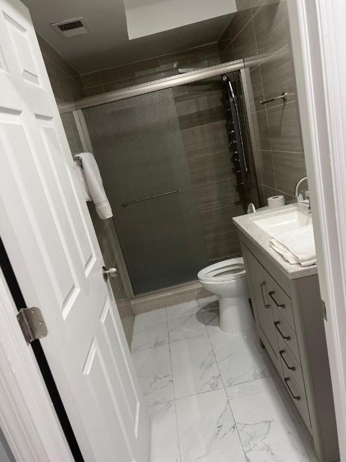 Cozy Inspired Studio Apartment Newark Exterior foto